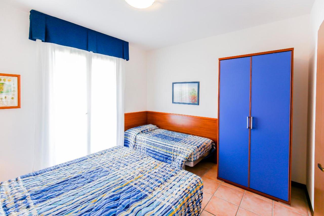 Pioppi Lido Altanea Apartment Каорле Екстериор снимка