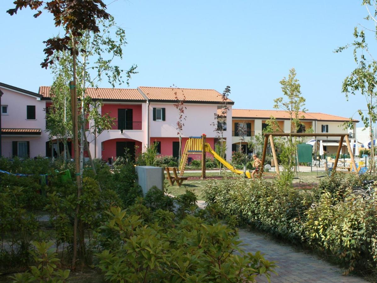 Pioppi Lido Altanea Apartment Каорле Екстериор снимка