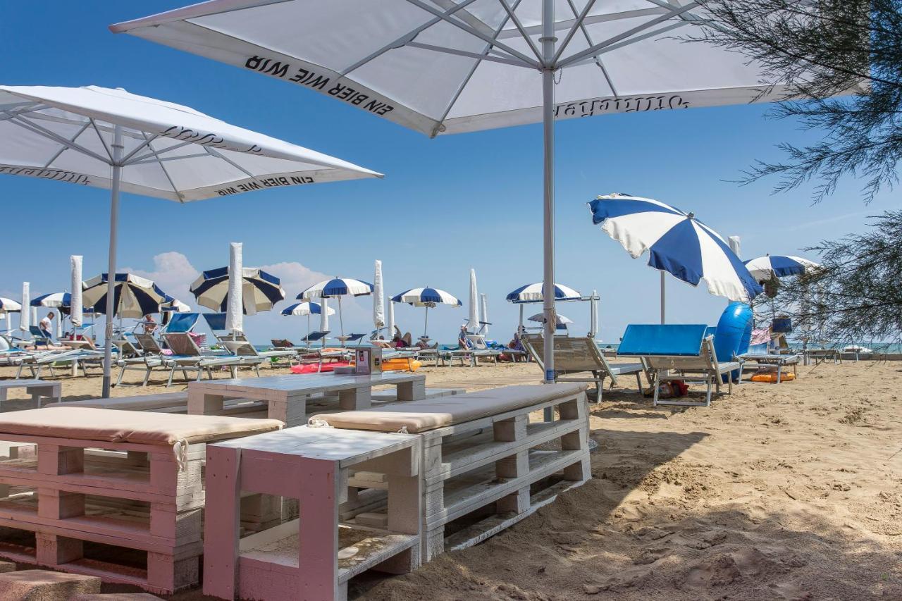 Pioppi Lido Altanea Apartment Каорле Екстериор снимка